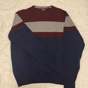 IZOD SWEATER